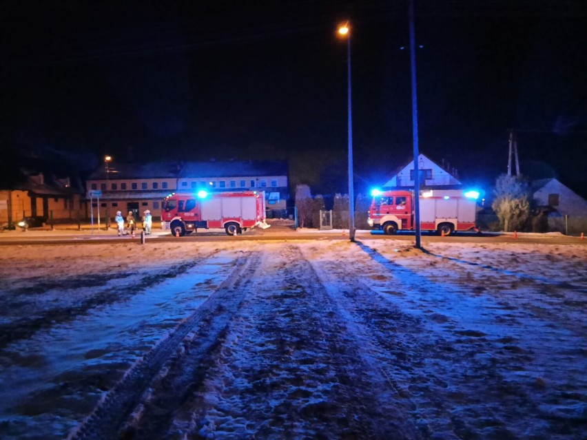 Do działań w Woli Dębińskiej zadysponowano strażaków z PSP w...