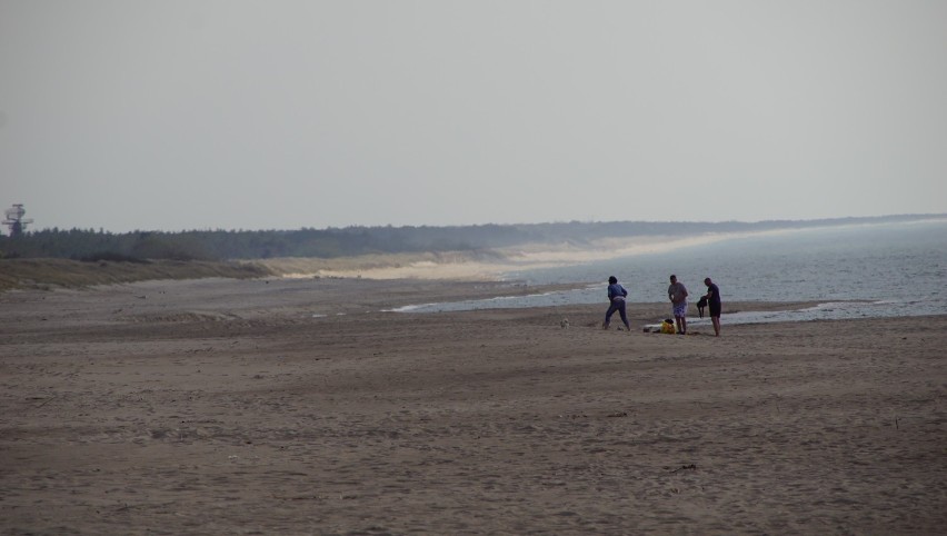 Kwietniowe popołudnie na plaży w Darłówku [ZDJĘCIA]