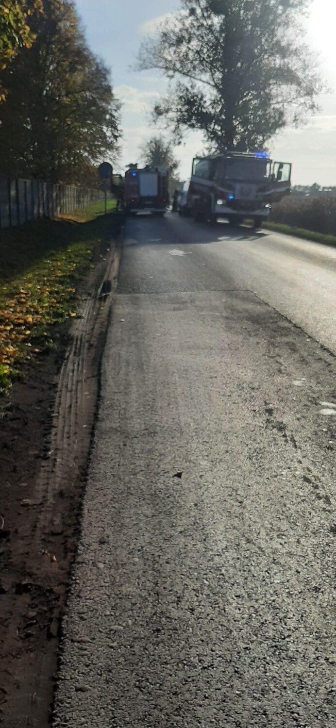 Utrudnienia drogowe na Krzyżanowickiej w Bukowie (pow. wodzisławski). Droga całkowicie zablokowana 