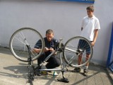 Krotoszyn - Policjanci znakują rowery BEZPŁATNIE
