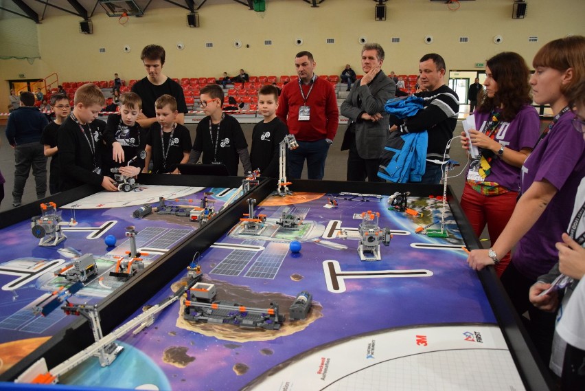 Kraśnik. Turniej robotyczny FIRST Lego League - drużyny zmierzyły się w kosmicznej grze (ZDJĘCIA, WIDEO)