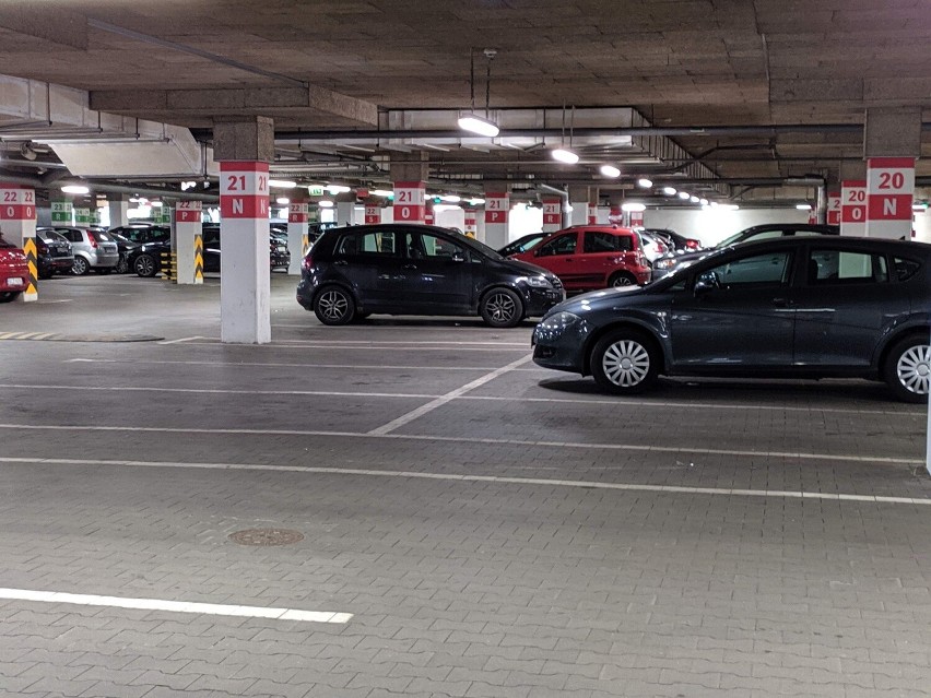 Galeria Jurajska modernizuje parkingi. Część została już...