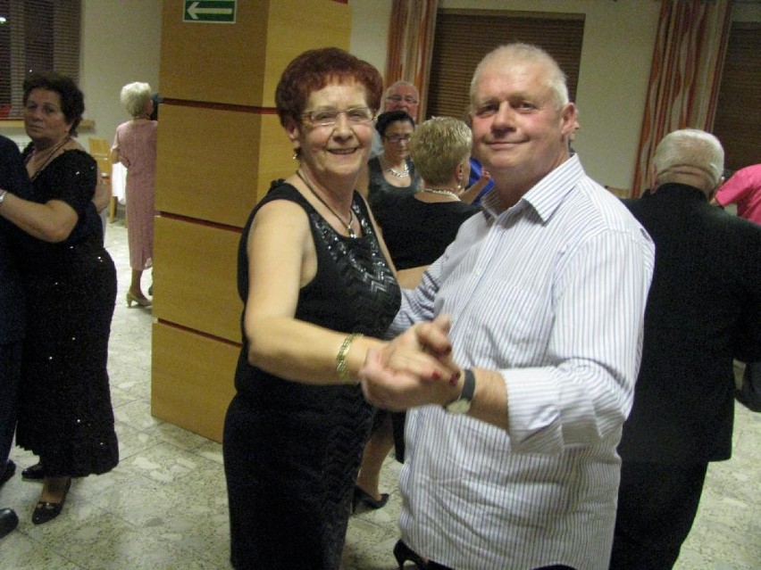 Ostrowscy seniorzy bawili się na wieczorku tanecznym