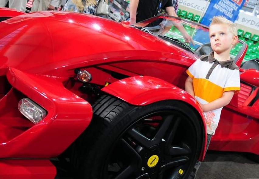 IX Targi Motoryzacyjne "Auto-Show" odbywają się w ten...