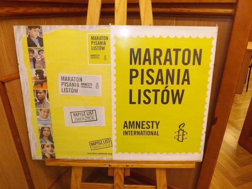 Maraton Pisania Listów w I LO w ramach Międzynarodowego Dnia Praw Człowieka ZDJĘCIA