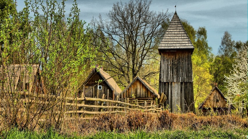 Skansen w Ochli - Photoday