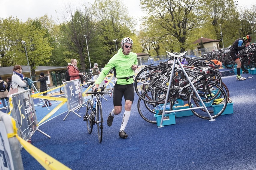 Marconi Duathlon Świdnica: Biegali i ścigali się na rowerze [DUŻO ZDJĘĆ]