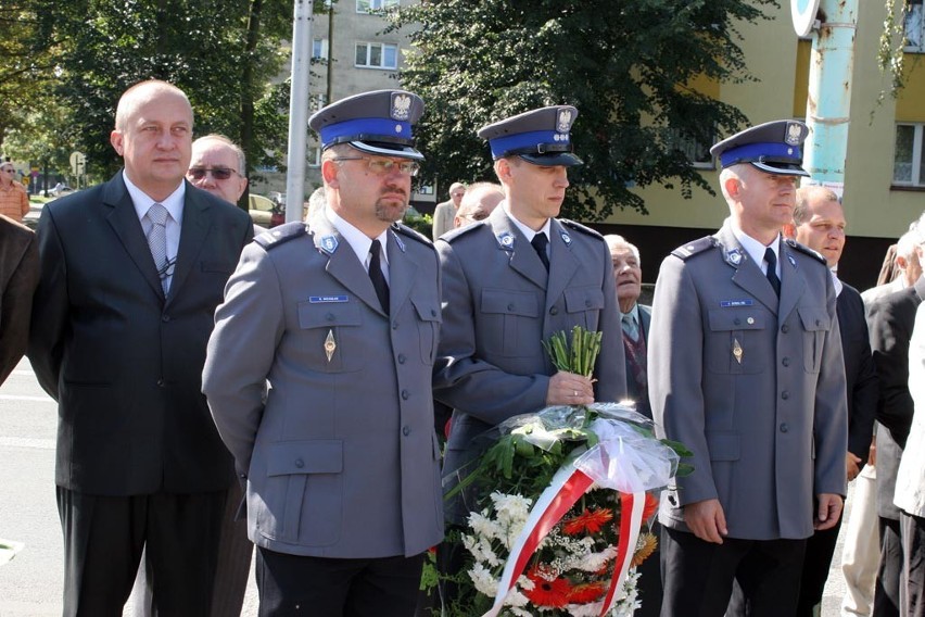 15 sierpnia we Wrześni - uroczystości pod pomnikiem 68 Pułku...
