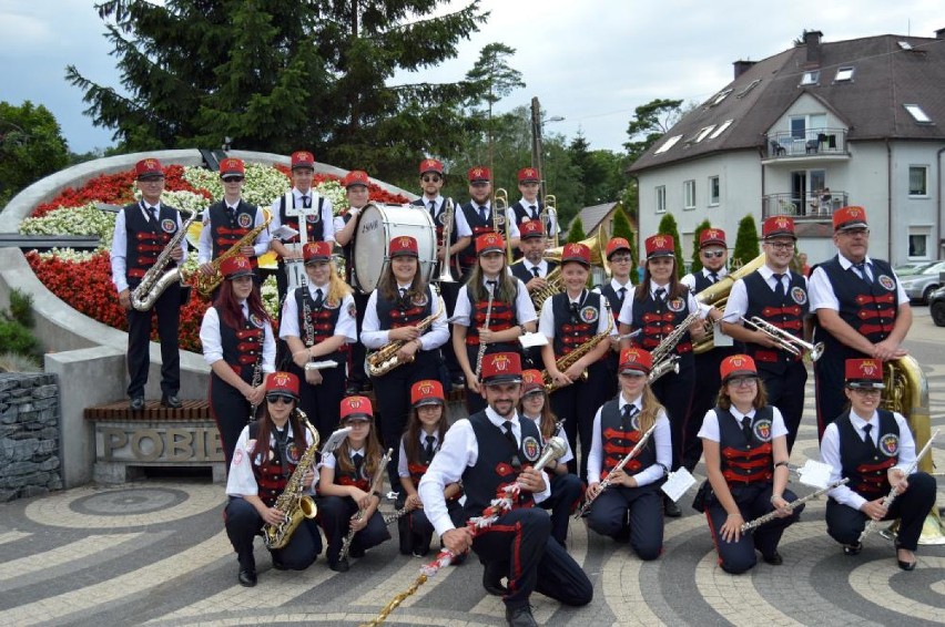 Orkiestra z Szamocina zrobiła wrażenie na wczasowiczach (ZDJĘCIA)