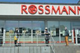 Czy Rossmann stosuje w swoich sklepach w rejonie Żar i Żagania dostateczne środki ostrożności? - pyta Czytelniczka 
