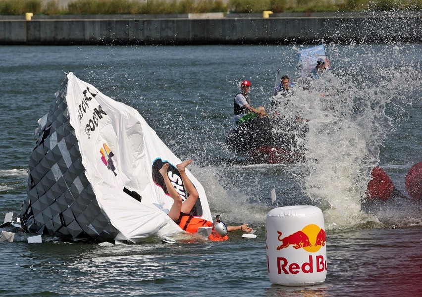 Tak wyglądała zabawa podczas Konkursu Lotów Red Bull w 2015...