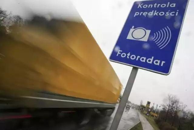Odcinkowy pomiar prędkości w Tomaszowie Maz. będzie kontrolował kierowców na prowadzącej do Spały drodze nr 48. W Spale od ub. r. stoi już fotoradar