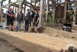 Pod dawnym kościołem ewangelickim w Sierakowie odnaleziono kryptę, w której prawdopodobnie znajdują się szczątki dawnego właściciela miasta