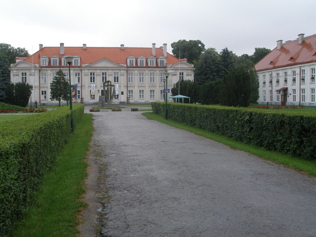 Zespół parkowo-pałacowy w Wolborzu (obecnie Zespół Szkół). Fot. Tomasz Mazur