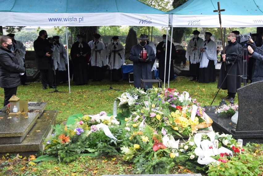 Prochy bpa Jana Szarka spoczęły na cmentarzu ewangelickim w...