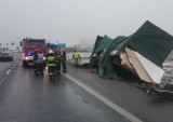 Wypadek na DK 1 w Kościelcu pod Częstochową. Zderzyły się dwie ciężarówki. Duże utrudnienia w stronę Katowic ZDJĘCIA