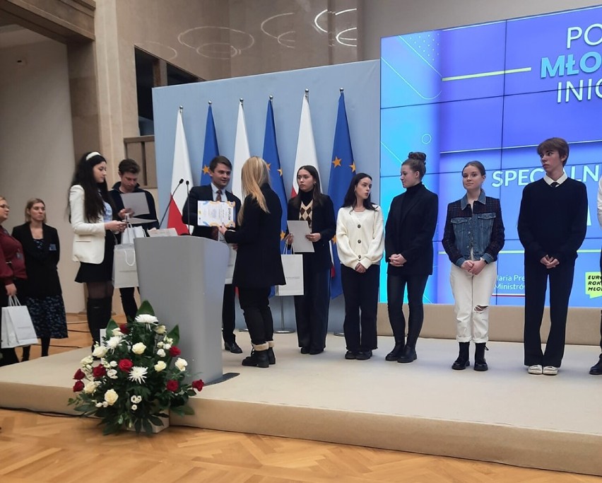Martyna Jurek z ZSDiOŚ w Radomsku nagrodzona w konkursie Kancelarii Prezesa Rady Ministrów