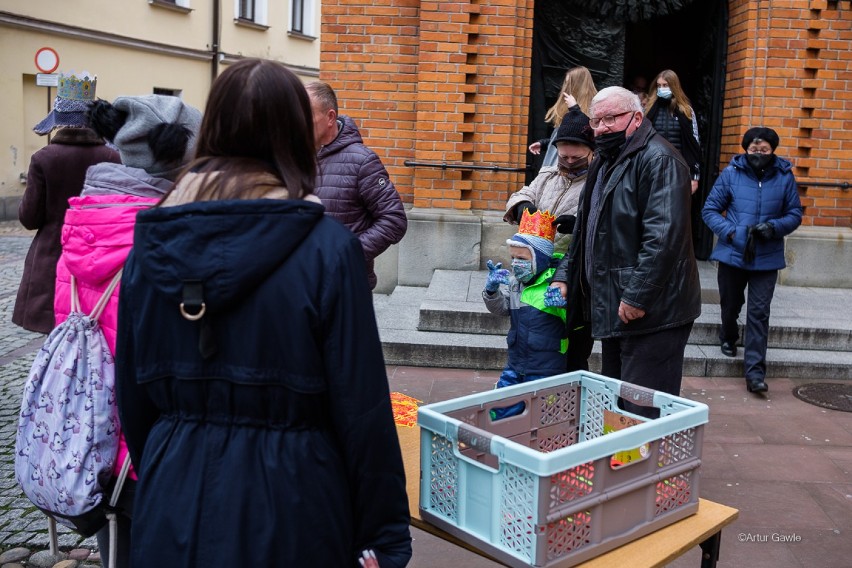 Obchody Święta Trzech Króli pod tarnowską Katedrą...