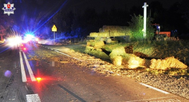 Jedna osoba trafiła do szpitala po tym, jak w Kocudzy (powiat janowski) doszło do zderzeniu samochodu osobowego z przyczepą ciągnika rolniczego. Kierujący ciągnikiem był w stanie po użyciu alkoholu. 

WIĘCEJ: Kierujący najechał na przyczepę ze słomą (ZDJĘCIA)