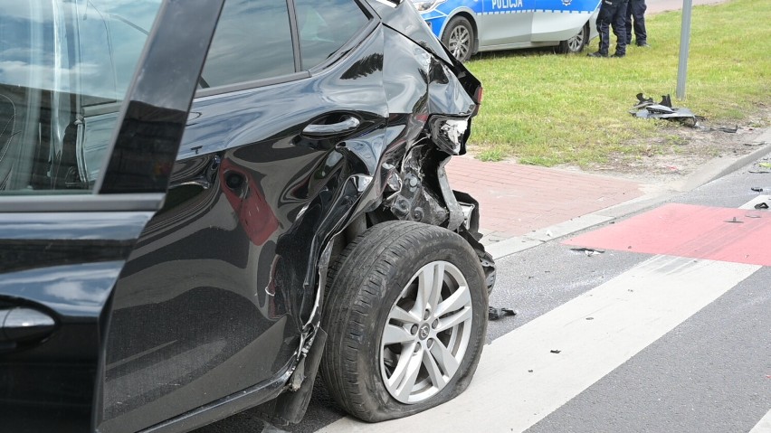 Grudziądz. Wypadek przy "Castoramie". "Średnicówka" była zablokowana [zdjęcia]