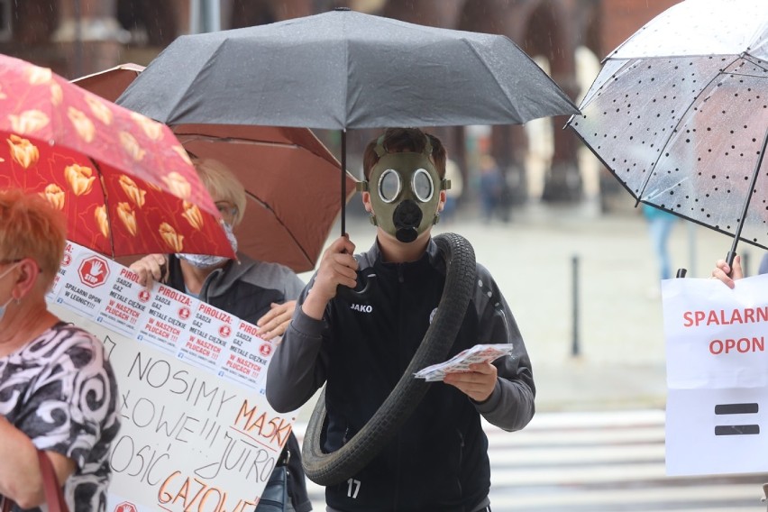 Protest przeciwko "spalarni" w Legnicy [ZDJĘCIA]