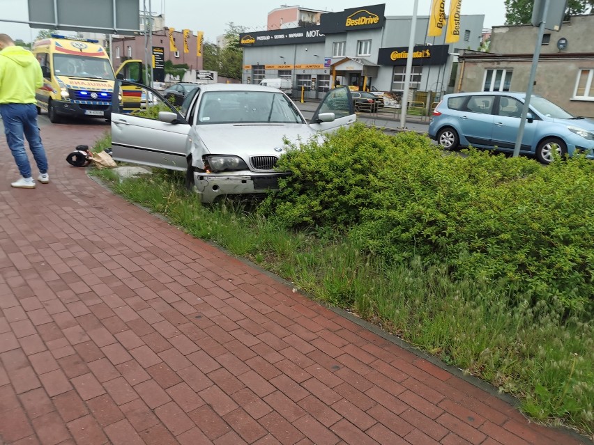 Wypadek na Okrzei we Włocławku. BMW zderzyło się z motocyklem [zdjęcia]