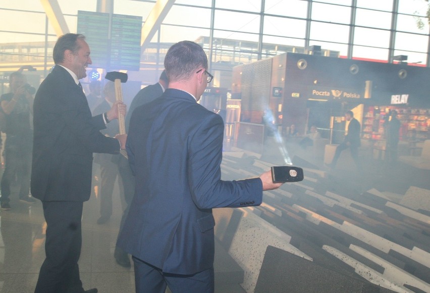 Otwarto nową część terminala T2 na lotnisku w Gdańsku [WIDEO,ZDJĘCIA]