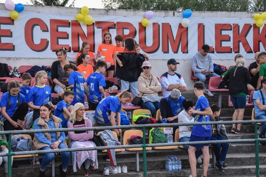 Szamotuły. II Powiatowy Finał Czwartków Lekkoatletycznych im. Bohdana Zielińskiego