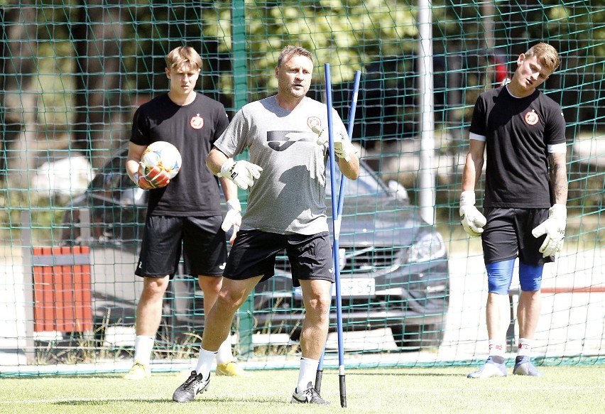 Widzewiacy trenowali we wtorek już z Marcinem Robakiem (ZDJĘCIA)