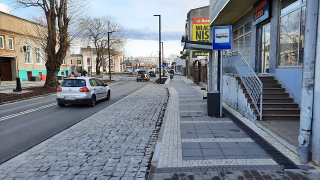 Będą zmiany dla parkujących w zatokach autobusowych na ul. Żeromskiego w Radomsku