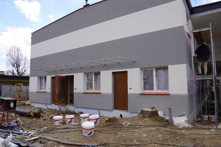 Mieszkania socjalne przy ul. Kopernika 13 w Oleśnicy mają być gotowe pod koniec lata