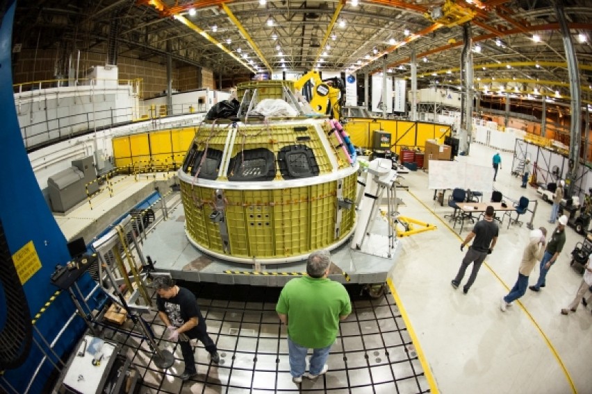 NASA zakończyła budowę komory ciśnieniowej statku kosmicznego Orion