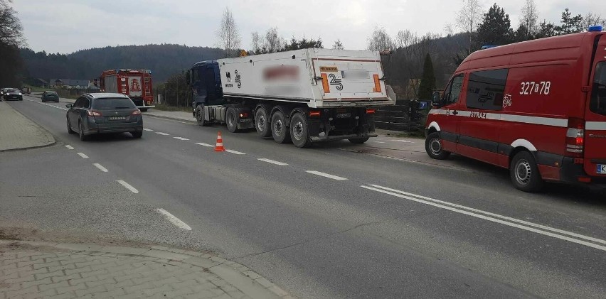 Zabierzów DW 774 - wypadek samochodów ciężarowych