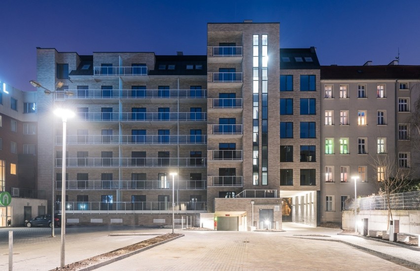 Zobacz nowy apartamentowiec nad Odrą. Za ile możesz kupić tu mieszkanie?