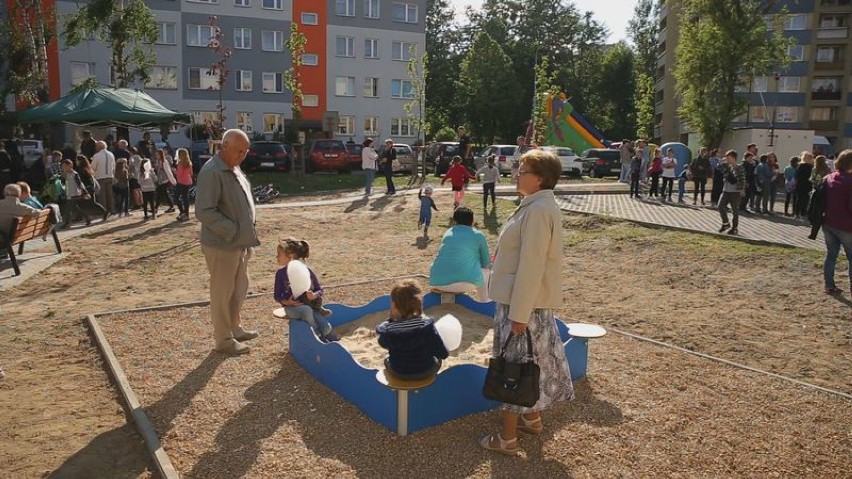 Częstochowa: Mini-park na Żareckiej. Pomysł mieli mieszkańcy, a finansowo wsparł do ZGM TBS [ZDJĘCIA]