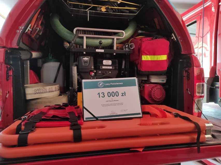 Strażacy z OSP Kasina Wielka otrzymali sprzęt wart 20 tys. zł. Do zakupu dołożyły się Lasy Państwowe
