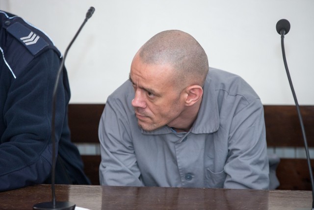 Sąd Okręgowy w Toruniu, który wczoraj orzekał w sprawie pedofila, Bartosza K. z Grudziądza, wydał zgodę na publikację wizerunku przestępcy. O skrócenie kary 33-latek może ubiegać się po 6 latach .