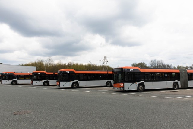 Podpis pod zdjęcie: Gdyby związki zawodowe nie porozumiały się z władzami spółki to miejskie autobusy zamiast na trasie pozostaną w piątek w bazie.