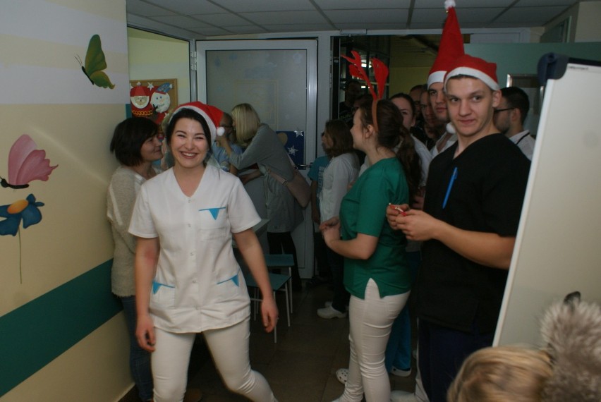 Mikołaj odwiedził najmłodszych pacjentów szpitala w Kaliszu
