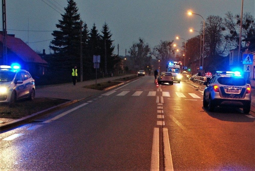 Policjanci wyjaśniają okoliczności potrącenia pieszej w Kolonii Ostrowickiej koło Gniewa