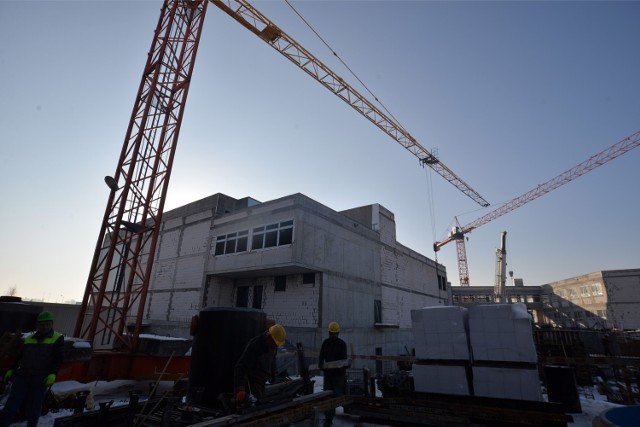 Budowa szkoły w Kokoszkach (zdjęcia z 4.02.2014 r.)