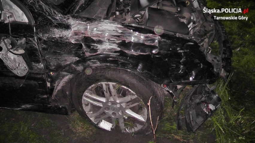 Wypadek w Zbrosławicach. 18-latka straciła panowanie nad samochodem i potrąciła dwie kobiety