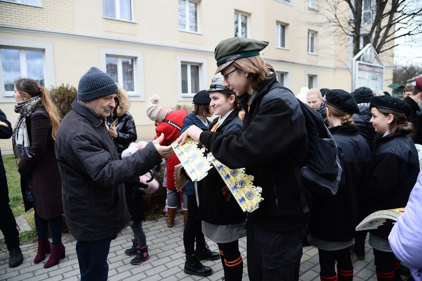 Kilka tysięcy ludzi przeszło w jasielskim Orszaku Trzech Króli [ZDJĘCIA]