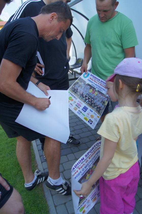 Marsz Dobrego Kibica na Stadion Sandecji [ZDJĘCIA]