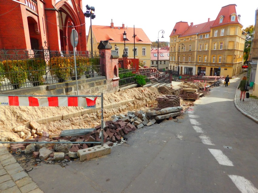 Wałbrzych: Postęp prac na ulicy Garbarskiej [ZDJĘCIA]