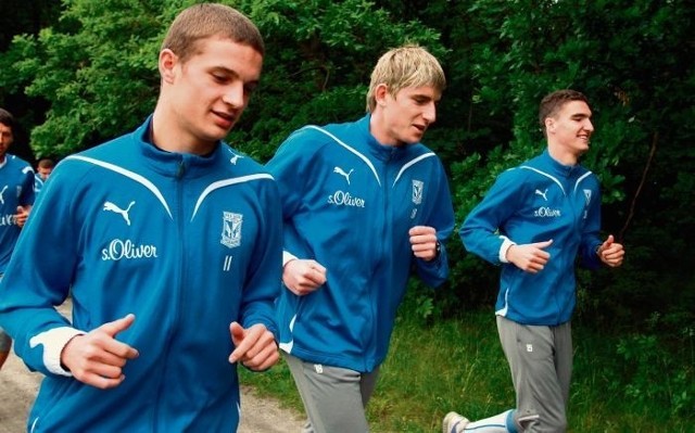 Nadzieje Lecha na pierwszym treningu. Od lewej Bartosz Bereszyński, Jacek Kiełb i Marcin Kamiński