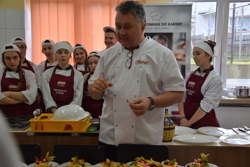 Gorlice. W ZSZ uczyli się gotować pod okiem restauratora Roberta Sowy. Idea była prosta: jedzenie to nie tylko fast-food