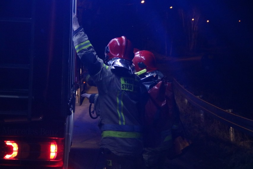 Nie udało się uratować życia 24-letniego mężczyzny, który w środę wpadł do przydomowej studni w Brzyskach [ZDJĘCIA]