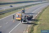 Wypadek na autostradzie A1. W akcji ratunkowej uczestniczył helikopter LPR [zdjęcia, wideo] 