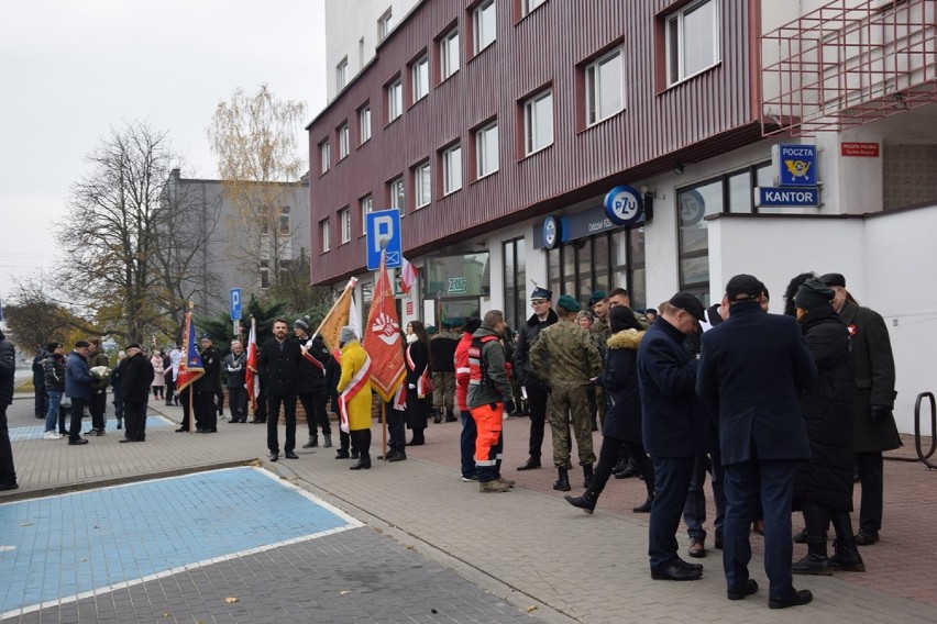 Święto Niepodległości w Zduńskiej Woli. Przemarsz ulicami miasta [zdjęcia i wideo]